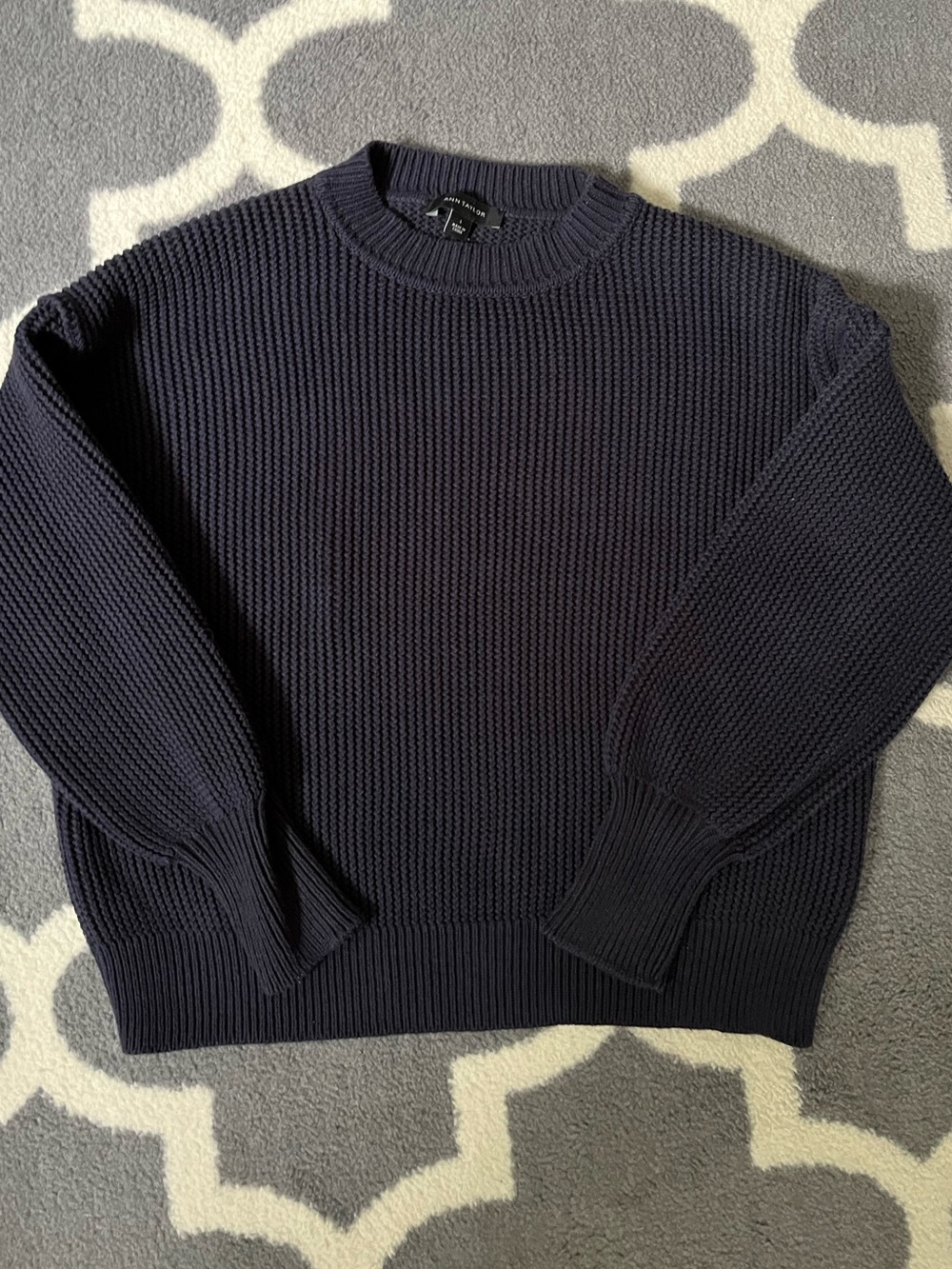 ANN TAYLOR women’s Navy Ribbed Crewneck Sweater